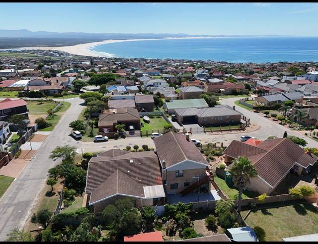 5 BEDROOM HOUSE FOR SALE IN WAVECREST